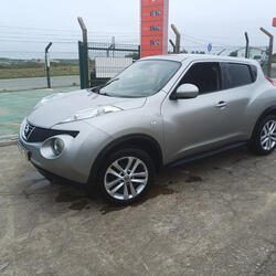 Nissan Juke. Carros. Peniche. 2010   183.000 km Manual Diesel 110 cv 5 portas Cinzento ABS Ar condicionado Vidros elétricos Cruise control adaptativo Sistema de navegação Volante multi-funções