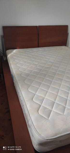 Cama de casal em madeira 🌸. Camas