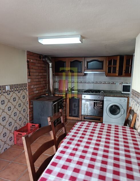 Casa da aldeia T1 pronta a habitar . Casa e apartamentos para vender