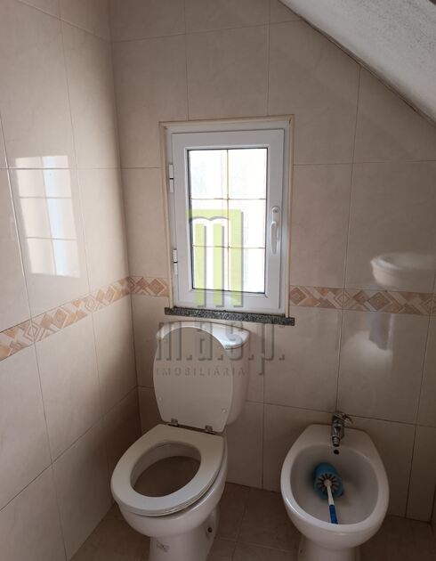 Casa da aldeia T1 pronta a habitar . Casa e apartamentos para vender