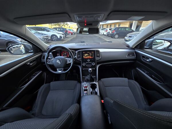 Renault Talisma. Carros