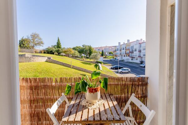 Apartamento T2 a 5 min. do centro de T. Vedras. Casa e apartamentos para vender