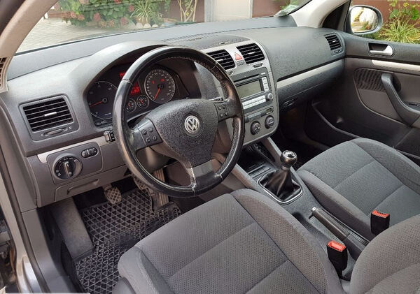 VW Golf 1.9 Tdi Bluemotion. Carros