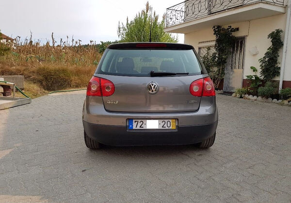 VW Golf 1.9 Tdi Bluemotion. Carros