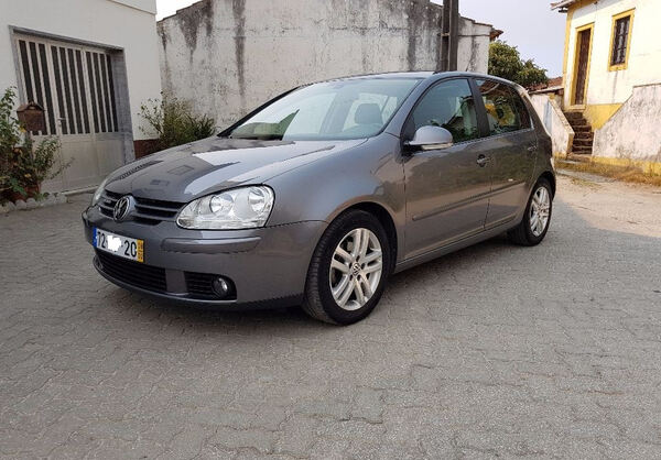 VW Golf 1.9 Tdi Bluemotion. Carros