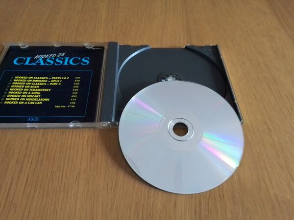 CD Hooked On Classics 1. Vinil, CDs