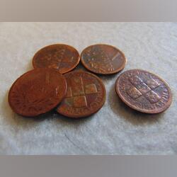 5 moedas de X Centavos 1950. Moedas. Oeiras.      Português