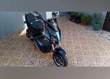 Ciclomotor eletrico. Motos
