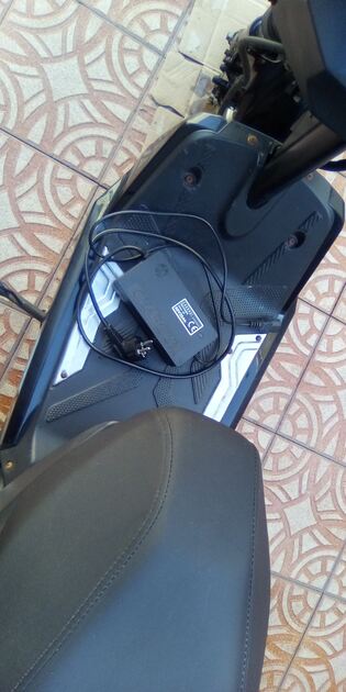 Ciclomotor eletrico. Motos