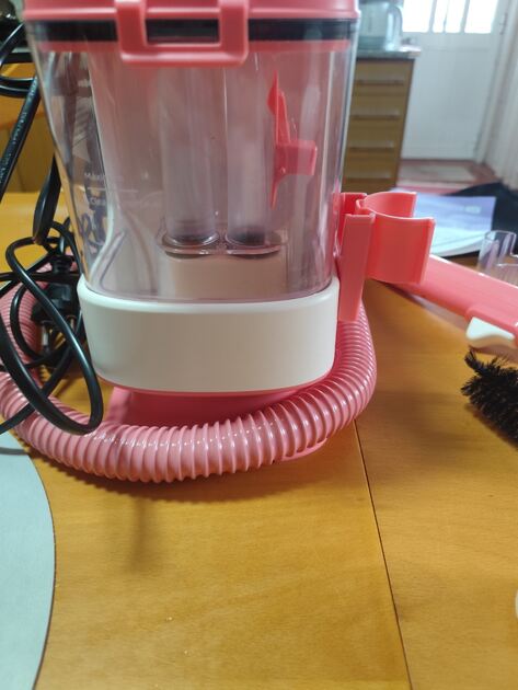 máquina de limpeza de estofos e tapetes portátil. Outros (Eletrónica)