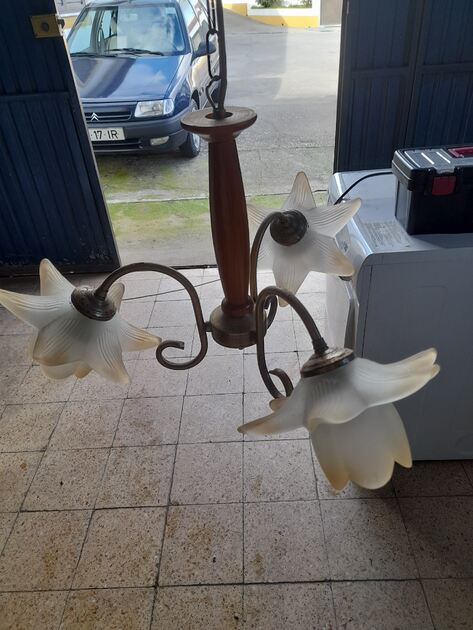 vendo mobilia usada urgente . Outros Móveis