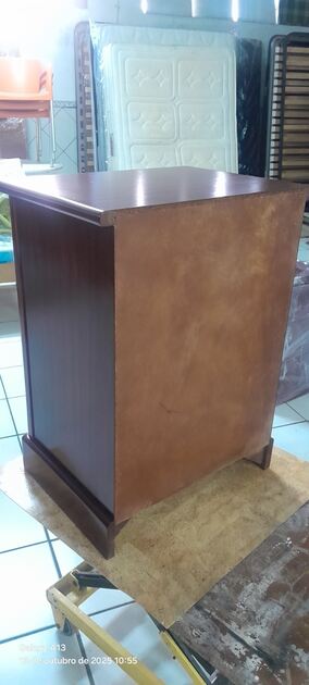 Mesinha de cabeceira nº 2. Mesinhas