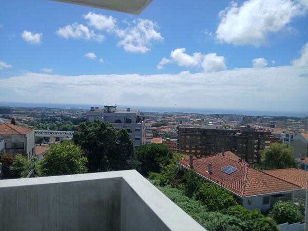 T3 novo com box em Stº Ovideo V. N. de Gaia. Casa e apartamentos para vender