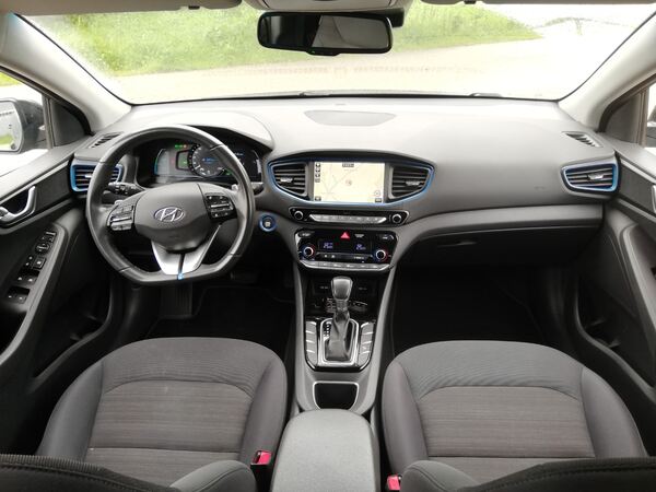 Hyundai Ioniq 1.6 GDi HEV Hybrid Tech. Carros