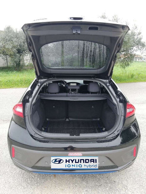 Hyundai Ioniq 1.6 GDi HEV Hybrid Tech. Carros
