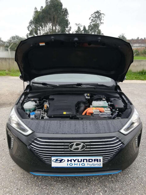 Hyundai Ioniq 1.6 GDi HEV Hybrid Tech. Carros