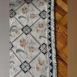 Um par de Carpetes de Arroiolos. Carpetes e Tapetes. Areeiro. Retangular De quarto De sala  
