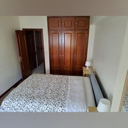 Quarto Póvoa de Santa Iria . Ofereço Quarto para Arrendar. Vila Franca de Xira. 20 m2 1 quarto Cama de casal   1 banho Médio (4-11 meses) Andar intermédio Internet Mobiliado Elevador