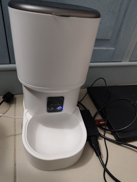 Comedouro de animais . Outros Animais