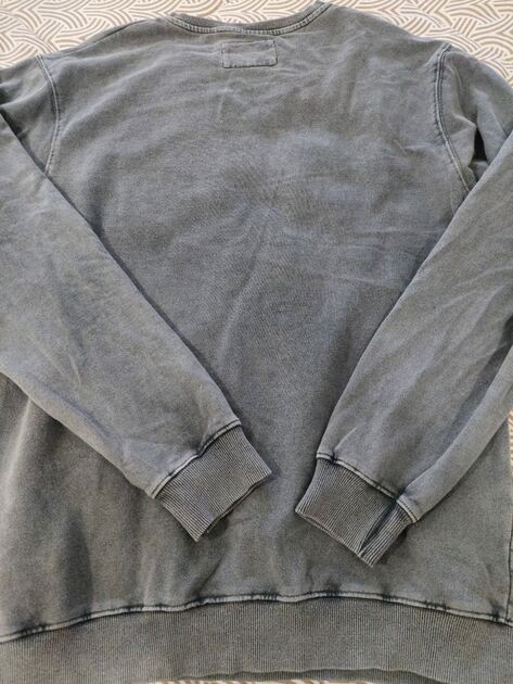 Sweatshirt – pull & bear – tamanho XL europeu . Sweatshirts