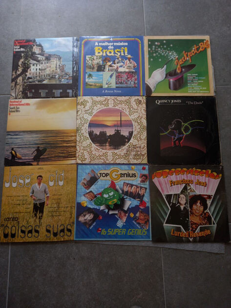 Lote 141 discos vinil. Vinil, CDs