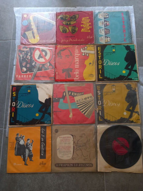 Lote 141 discos vinil. Vinil, CDs