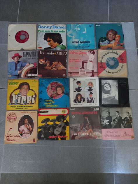 Lote 141 discos vinil. Vinil, CDs
