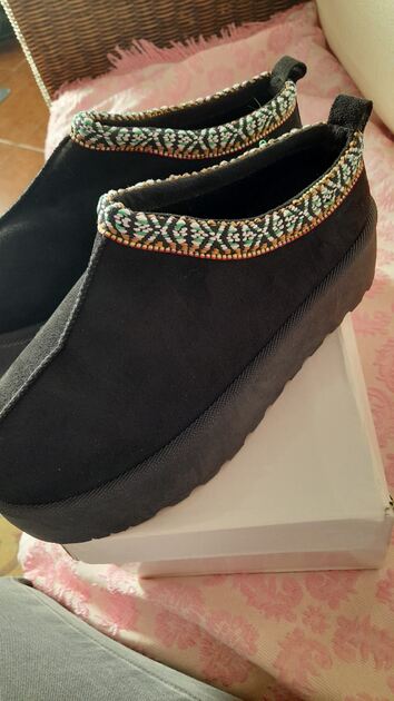 vendo botins. Botas e botins