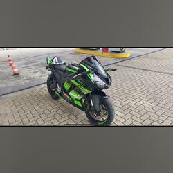 kawasaki ninja Zx6r año 2008. Motos