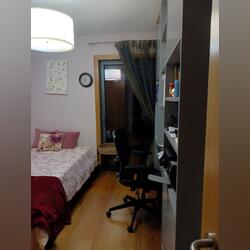 Arrendo quarto  só  a estudantes no Porto. Ofereço Quarto para Arrendar. Abrantes. 13 m2 1 quarto Cama de casal   1 banho Longo (12+ meses) Andar intermédio Casa de banho privada Internet Mobiliado Quarto privado Elevador Sem animais domésticos Proibido fumar