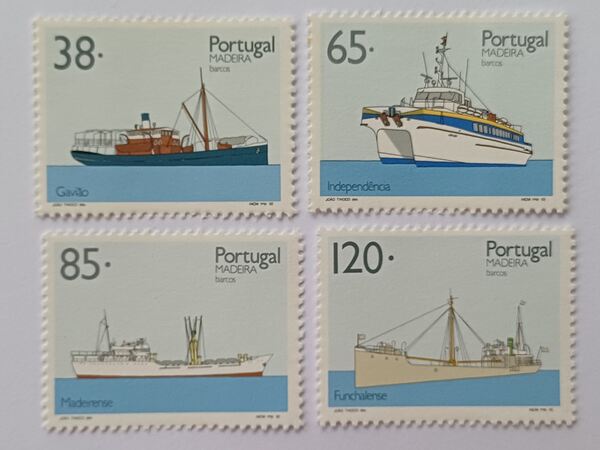 Portugal - Barcos da Madeira (2º grupo), 1992. Selos