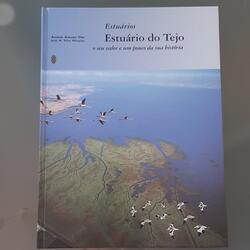 Livro NOVO: Estuário do Tejo . Livros. Olivais.     