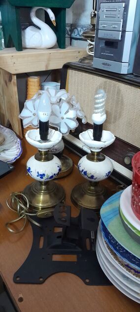 Candeeiros de mesa diversos. Candeeiros