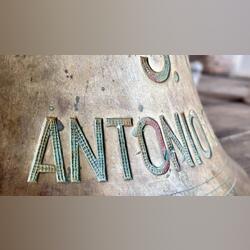 Sino antigo em bronze - S.G. António Carlos . Objectos históricos