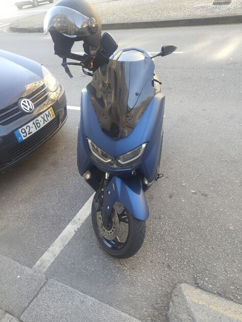nmax  125 Yamaha . Motos