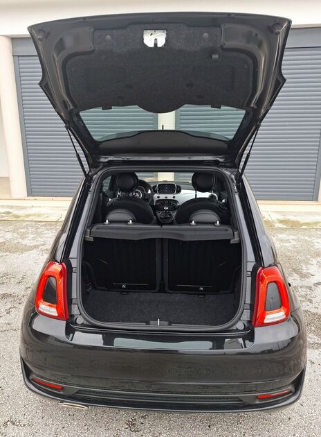 Fiat 500 1.0i Serie 8 Hybrid Sport. Carros