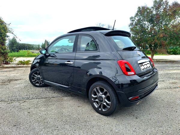 Fiat 500 1.0i Serie 8 Hybrid Sport. Carros