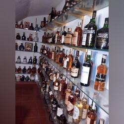 Coleção de garrafas de Whisky. Alimentos e bebidas. Setúbal