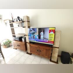 móvel modular madeira maciça e pedras granito . Móveis para TV