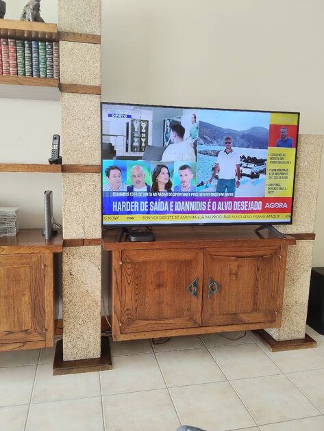 móvel modular madeira maciça e pedras granito . Móveis para TV