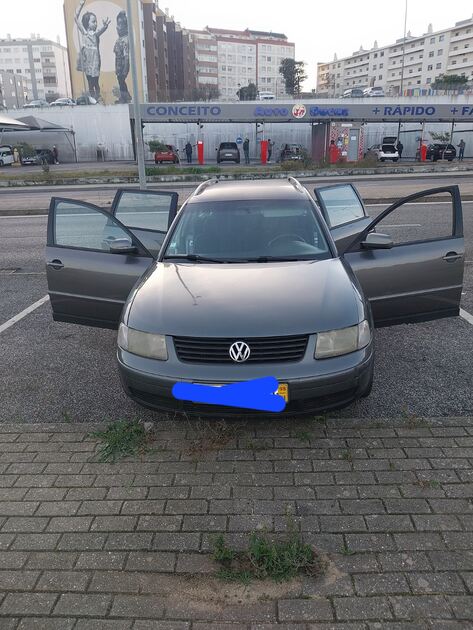 Vendor passat. Carros
