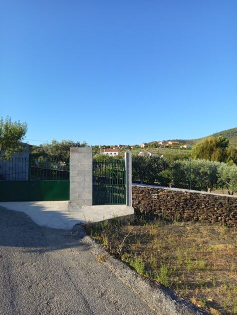 Casas para venda em sequeiros Moncorvo . Casa de Férias