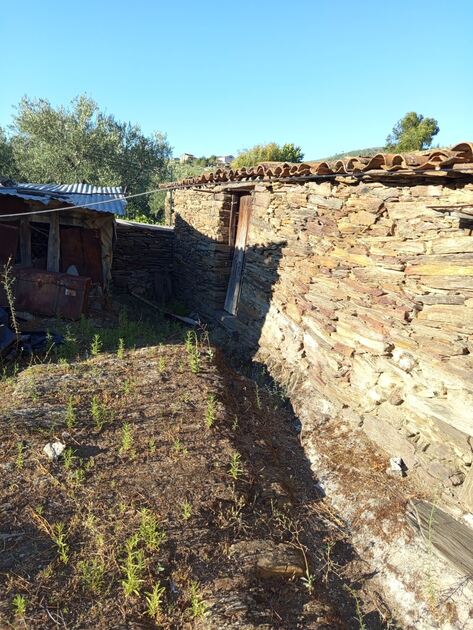 Casas para venda em sequeiros Moncorvo . Casa de Férias