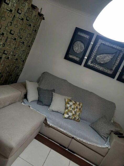 Vendo sofá . Sofás e Poltronas