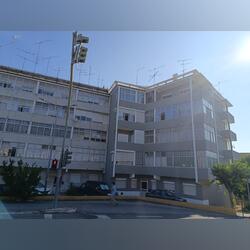 Apartamento T1 remodelado junto ISS VFX. Casa e apartamentos para vender. Vila Franca de Xira. 56 m2 1 quarto 1 banho   Andar intermédio Classe energética C Bom estado