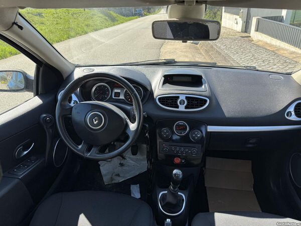Renault Clio 1.5 dCi . Carros