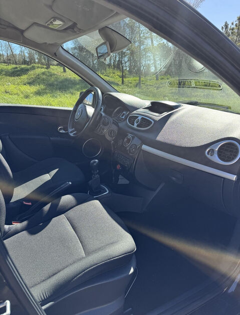 Renault Clio 1.5 dCi . Carros