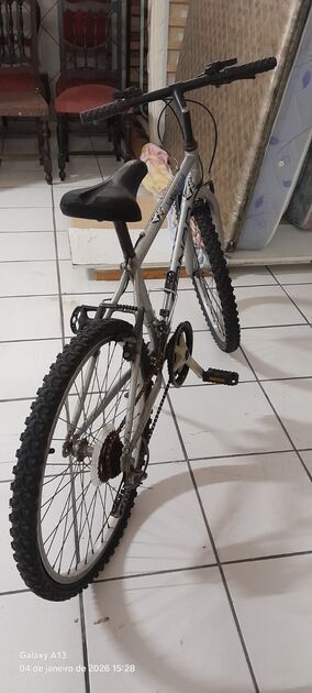 Bicicleta roda 24. Bicicletas