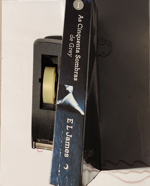 As Cinquenta Sombras de Grey - E. L. James. Livros