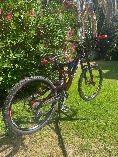 Bicicleta Santa Cruz V10 L MX / Carbono CC DH / Do. Bicicletas